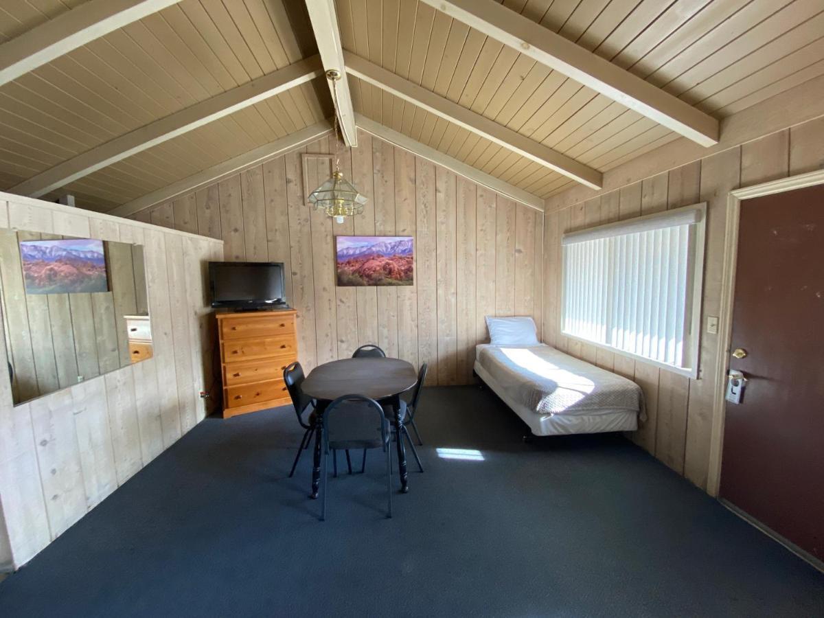 Bristlecone Motel Big Pine Eksteriør bilde