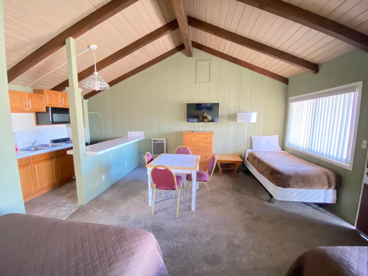 Bristlecone Motel Big Pine Eksteriør bilde