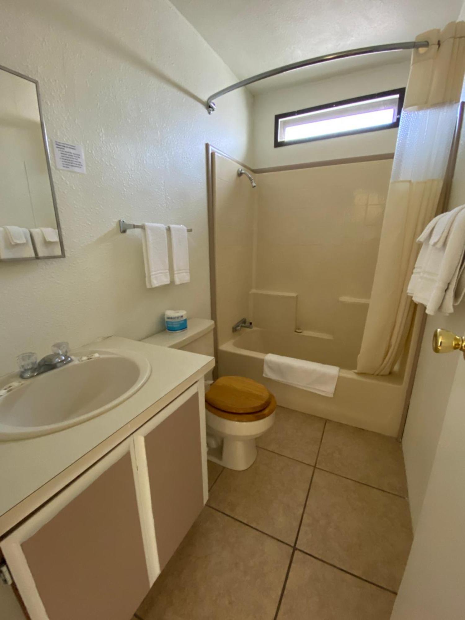 Bristlecone Motel Big Pine Rom bilde